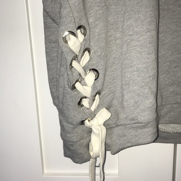 Grey sweatshirt with lace up details - Picture 2 of 3